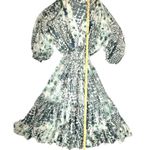 Petit Pois by Viviana G Blooming Tier Lightweight V Photo 9