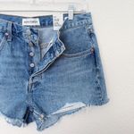 Aritzia [] Denim Forum The 90s Vintage Hi-Rise Cut-Off Denim Shorts NWT Size 32 Photo 4
