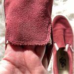 Vans  suede scalloped slip ons in burgundy Photo 2