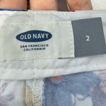 Old Navy floral blue and white cargo shorts / 2 / Excellent condition Photo 10