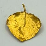 4 vintage Gold tone leaf brooches/pins Photo 5