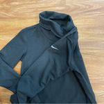 Nike Dri Fit Size Small Cowl/Turtle Neck Sweater Photo 3