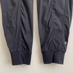 Lululemon Women’s Black High Waisted In Flux Crop Harem Athletic Jogger Pants Photo 6