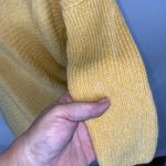 EXPRESS Yellow 3/4 Sleeve Loose Fitting V-Neck Herringbone Round Hem Sweater XS Photo 5