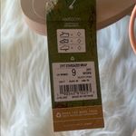 REEF Pink and Cream Sandals with Strappy Design Photo 5