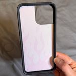 Wild Flower  IPhone 13 Pro Max  Photo 1