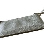 Vash Polaris Flat Wristlet in Cream Croc Photo 4