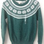 Ann Taylor loft  Green Snowflake Sweater Photo 0