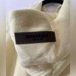 ESSENTIALS FEAR OF GOD Banana Yellow Pullover Hoodie Sweatshirt Unisex Sz M NWOT Size M Photo 3