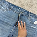 Old Navy NWT  Women’s High Rise Og Straight Denim Shorts 5” in Dana Destroy 18 Photo 7