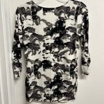 Rose + Olive  Monochrome Abstract 3/4 sleeve Top with ruched sleeves and sides Photo 1