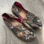 Bob’s Skechers Camouflage Slip Photo 1