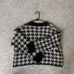 Max Studio Black and Tan Sweater Photo 7