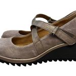 COMFORTIVA Bronze Tan Suede Heeled Wedge Shoes, Size 6 M Womens Photo 0