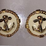 New with Original Box Avon Nautical Earrings Gold Photo 4