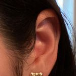 Forever 21 Gold Bow Earings Photo 1