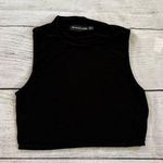 Pretty Little Thing black sleeveless crop size 4 Photo 0