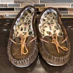 Minnetonka  suede leather faux fur Lined Moccasin slippers Women's Size 6 Photo 2