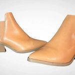 Universal Threads UNIVERSAL THREAD Tan Rosemary Slip on Ankle Boots Size 5 | EUC Photo 4