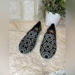 Toms  Darcy Sunburst 10016797 Black/Gray Canvas Fabric Flats Loafer sz 6 Photo 2