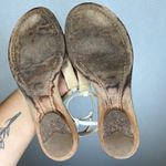 Brian Atwood Embellished Thong Sandals Size 6.5 Beige Leather Dress Shoes Tan Photo 3