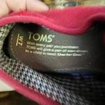 Toms red lace sneakers women’s size 7 Photo 6