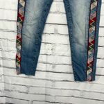 AQUA Skinny Jeans Mid Wash Women’s 27 Aztec Embroidered Side Panel Boho Denim Photo 3
