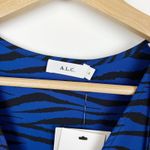 ALC Frank NWT‎ ALC Womens Kirk Silk Top in Blue/Black Zebra Sz 4 Office Career Lightweight Photo 7