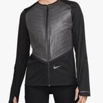 Nike Women's Storm-FIT Adv Run Division Jacket Photo 1