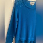 Wrangler  Knit Thermal Top W/ Floral Embroidery & Ruffle Hem Size Large Photo 1