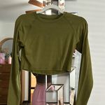 Alphalete  cropped long sleeve Photo 0