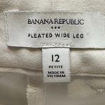 Banana Republic  Pleated Wide Leg Pants sz 12 Petite Winter White Pants Photo 2