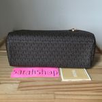 Michael Kors Purse & Wallet Photo 17