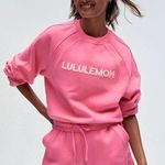 Lululemon NEW  Scuba Oversized Wordmark Pullover Sweatshirt Sakure Pink M/L Photo 0