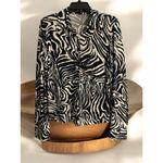Ellen Tracy Vtg Company x Women’s 12 Black White Zebra Print Button Down Top Photo 1