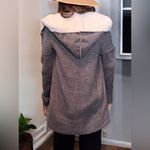 Mia & Tess Sweater. Hooded. Faux Fur/Suede. Grey &White. Open Cardigan. Photo 3