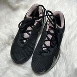 Nike  air zoom vapor cage 4 Size 7.  B79 Photo 2