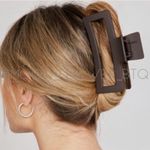 Large 4” Hair Clip Set Black Photo 1