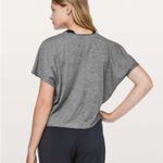 Lululemon Cruise The Circuits Short Sleeve
Heathered Black Size 6 Photo 1
