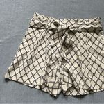 Banana Republic NWT  Dressy Shorts Size 0 Photo 2