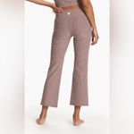 Vuori  Mid Rise Elevation Slim Bootcut pant in Hazel Heather Size Large Photo 1