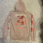 No Boundaries  rose hoodie beige Photo 1