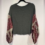 By Together paisley arms grey waffle knit long sleeve Photo 3