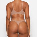 SKIMS NTW FITS EVERYBODY T-SHIRT BRA - Umber tan Photo 2