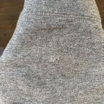 Vuori  Heather Gray Sweatshirt Size Medium with flaws* Photo 8