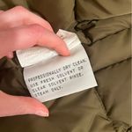 Eddie Bauer Vintage  Women’s Green Cotton Goose Down Quilted Puffer Vest Size M Photo 7