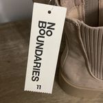 No Boundaries  New! Women’s tan knit Chelsea ankle boots size 11 Photo 5