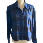 Wild Fable Blue and black plaid lightweight flannel shirt, button front, excellent condition, size medium Photo 0