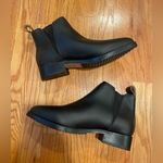 Nisolo Eva Everyday Chelsea Boot Photo 5