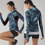Lululemon  Women’s Runbeam Hoodie Longsleeve in Floral Sport White Multicolor 4 Photo 1